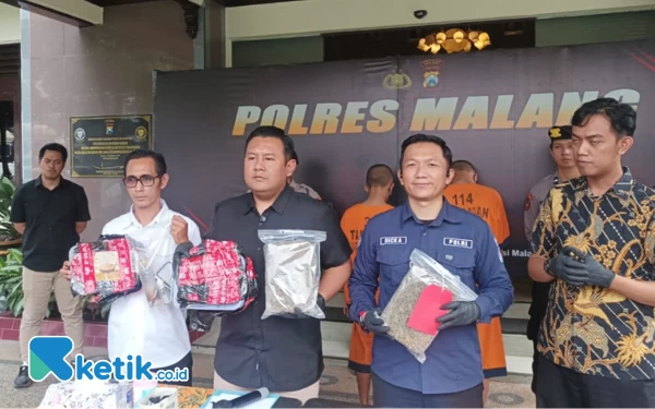 Thumbnail Berita - Polres Malang Bongkar Pengiriman 1,6 Kilogram Ganja yang Dikendalikan dari Lapas