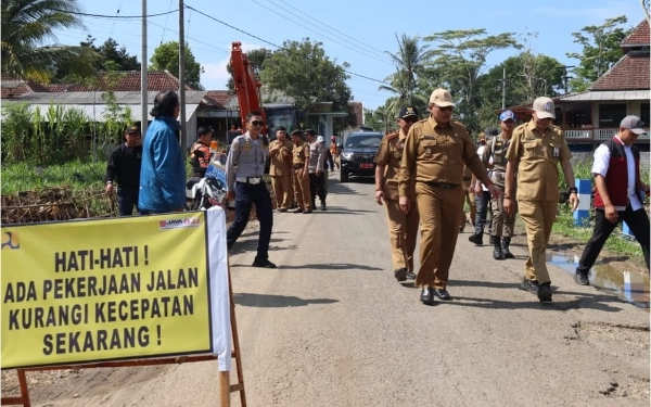 Perbaikan Jalan Menuju JLS Dimulai, Plt Bupati Malang: Percepat Pertumbuhan Ekonomi Pansela