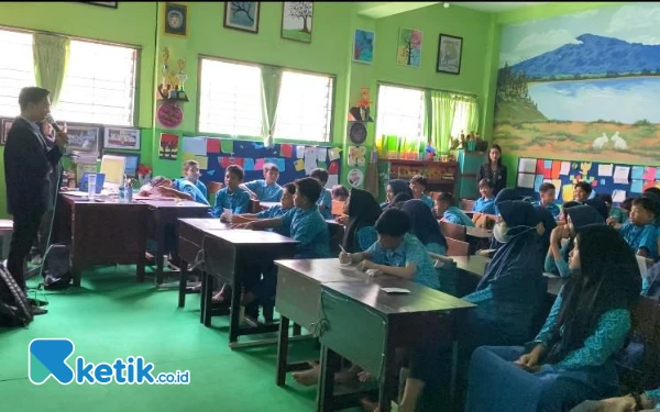 Thumbnail Berita - Mahasiswa Ilmu Komunikasi UM Edukasi Anti Bullying di SDN Blimbing 1 Malang