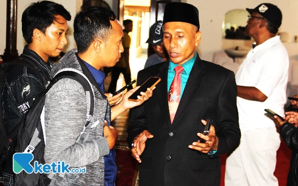 Thumbnail Berita - Dilantik Bupati Muhdlor, Pejabat Sidoarjo Dibebani Target Berat, Juga Diingatkan Harus Siap Naik Siap Turun